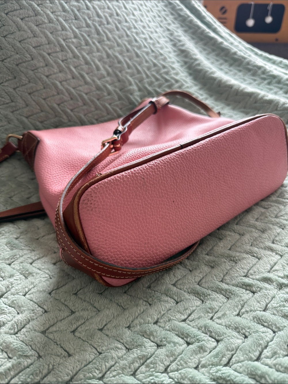 Dooney & Bourke Pink Pebble Leather Crossbody with Brown Trim - Picture 4 of 8